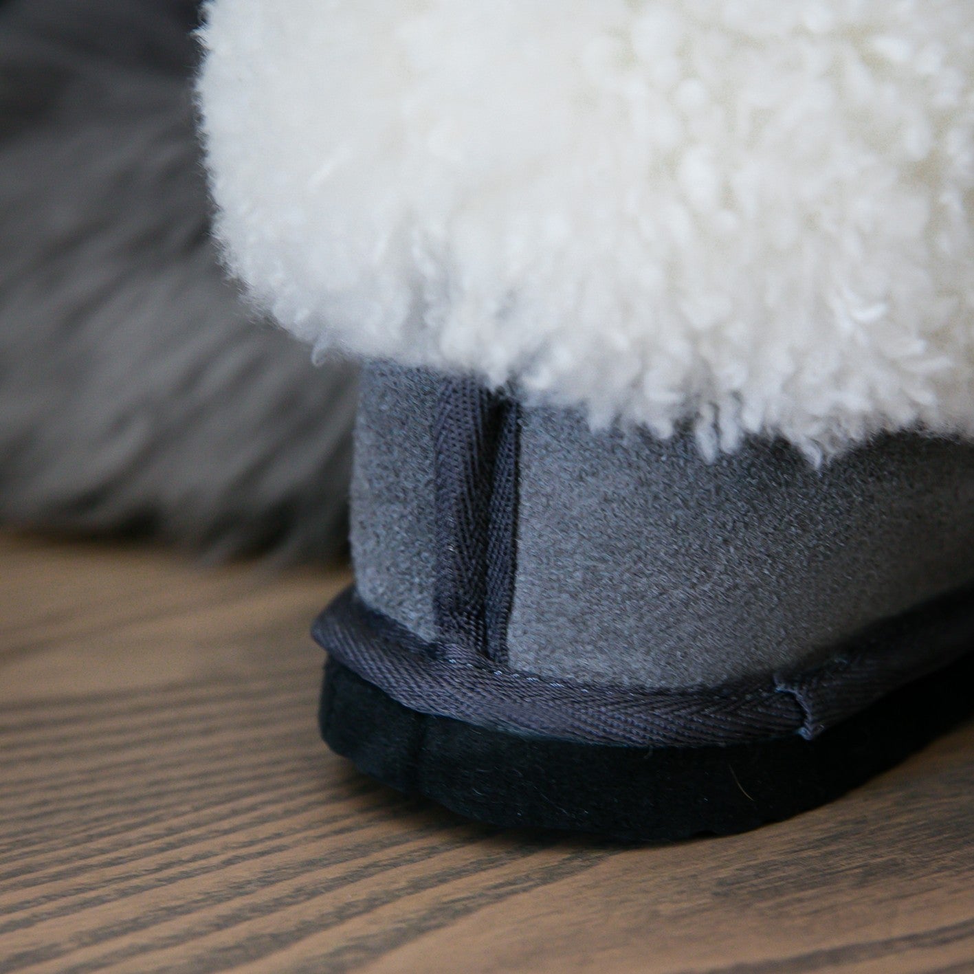 Cosy Shepherd | Charcoal | Suede