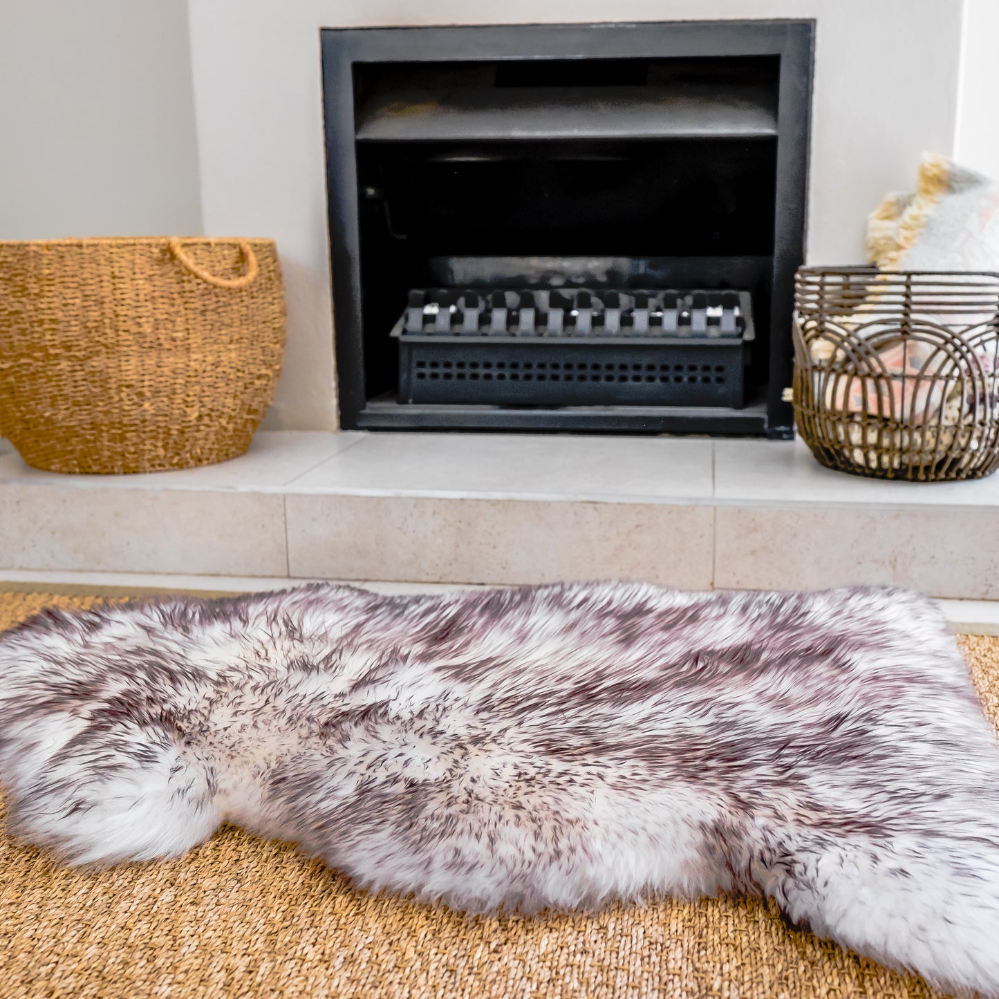 Long Wool Sheepskin | Wolf Tip