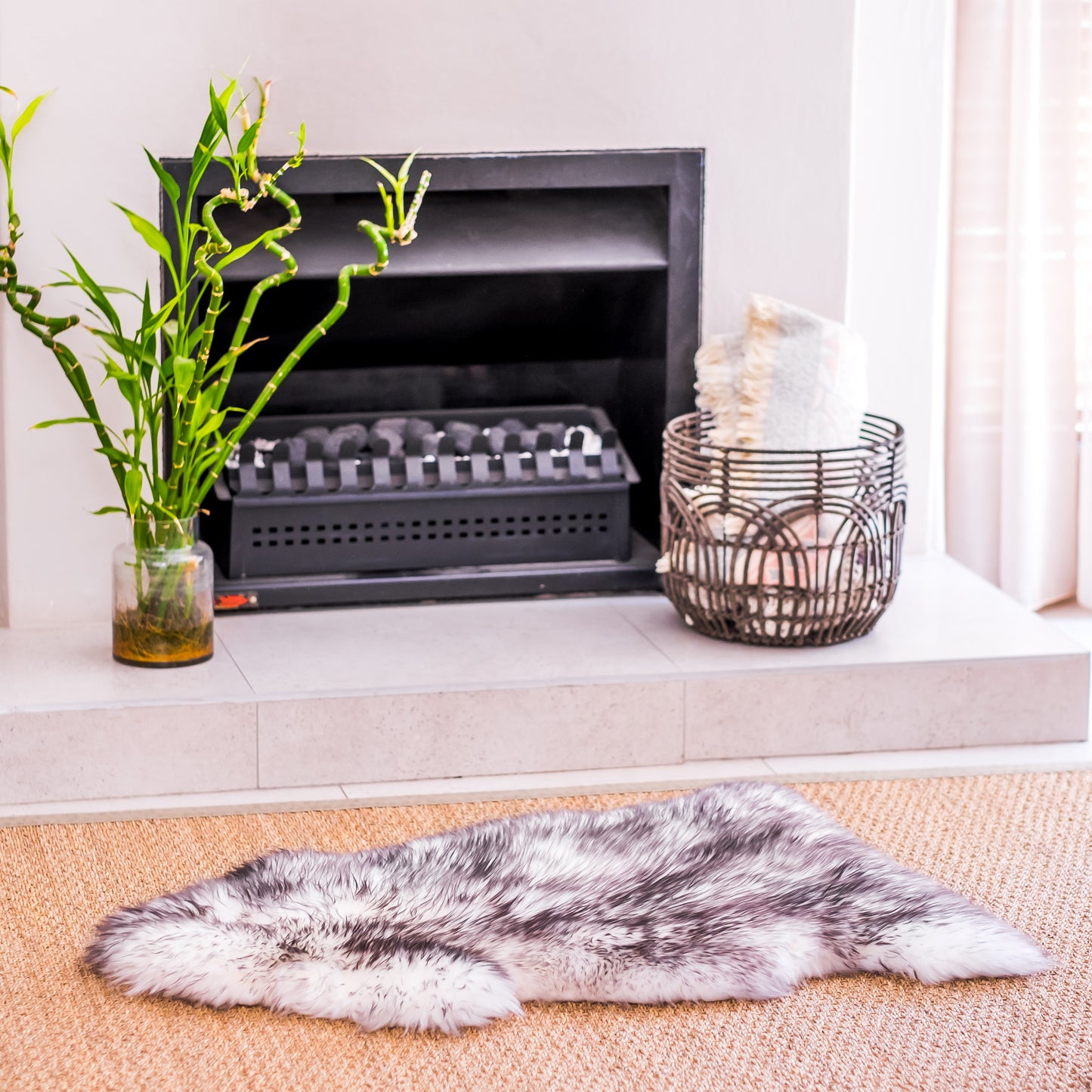 Long Wool Sheepskin | Wolf Tip