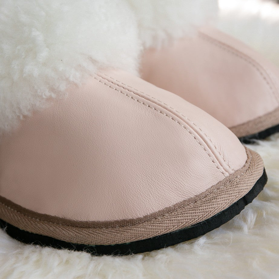 Cosy Shepherd | Ballet Pink | Leather