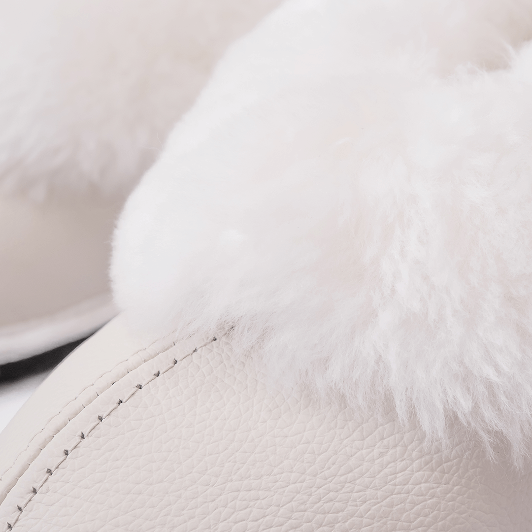 Cosy Shepherd | Ivory White | Leather