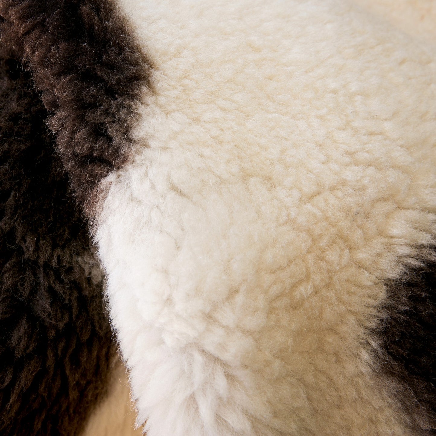 Crossbreed Sheepskin | Spots
