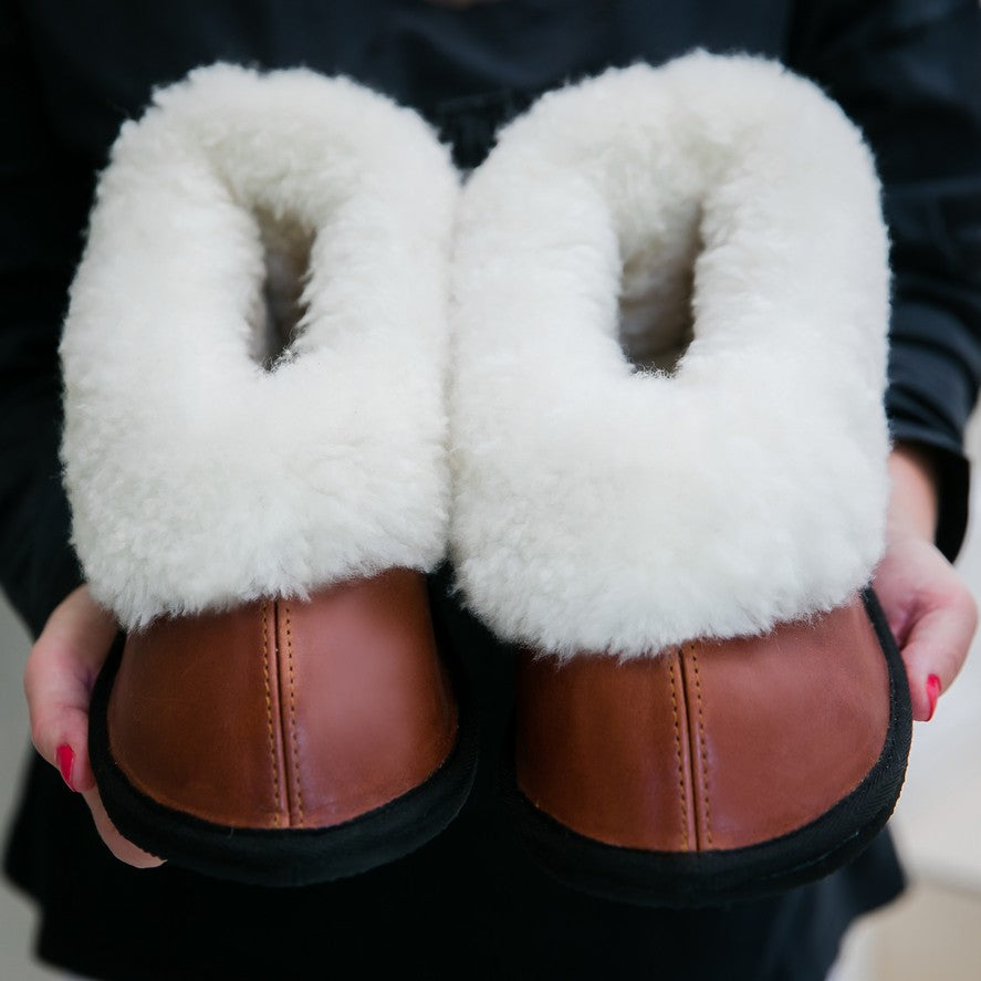 Cosy Shepherd | Gingerbread | Leather