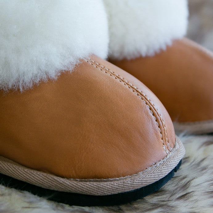 Cosy Shepherd | Toffee | Leather