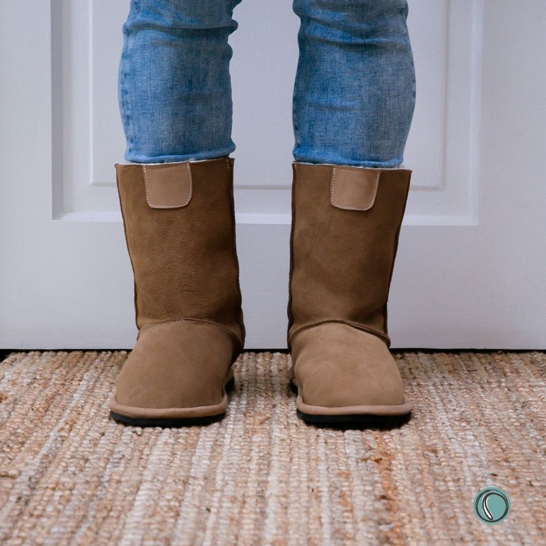 hug Hugg Boots | Mid-Calf | Chestnut | Unisex | Sheepskin & Suede