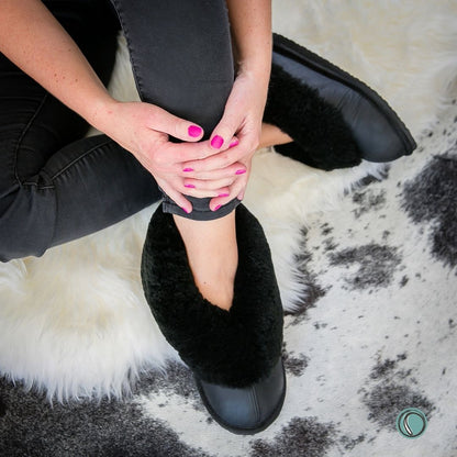 Cosy Shepherd Slippers | Black | Leather & Sheepskin