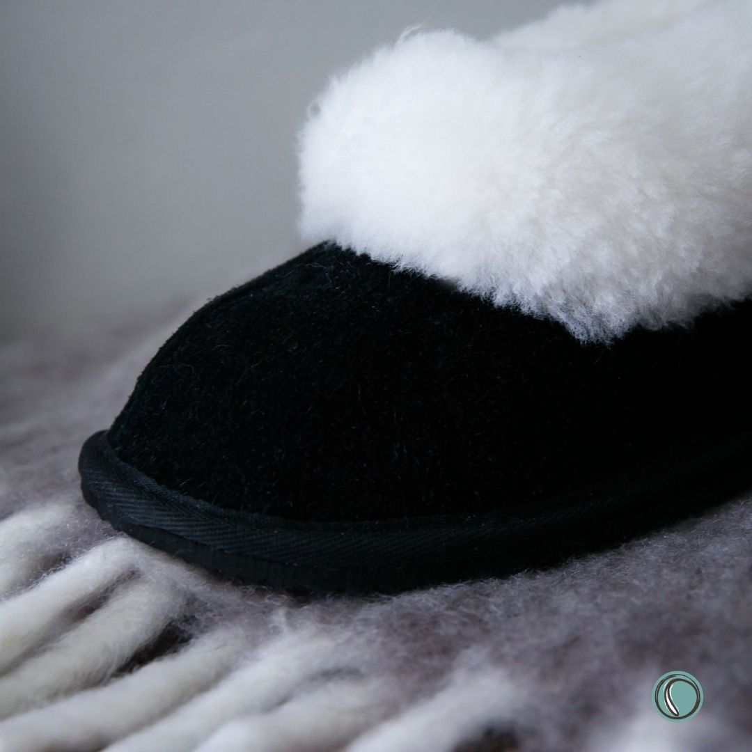 Cosy Shepherd Slippers | Black | Suede & Sheepskin