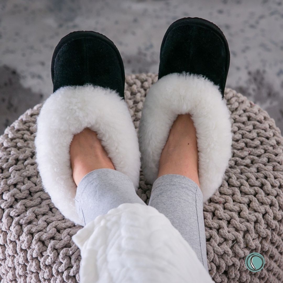 Cosy Shepherd Slippers | Black | Suede & Sheepskin