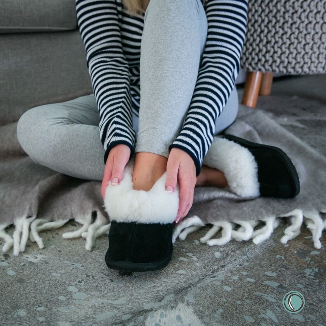 Cosy Shepherd Slippers | Black | Suede & Sheepskin