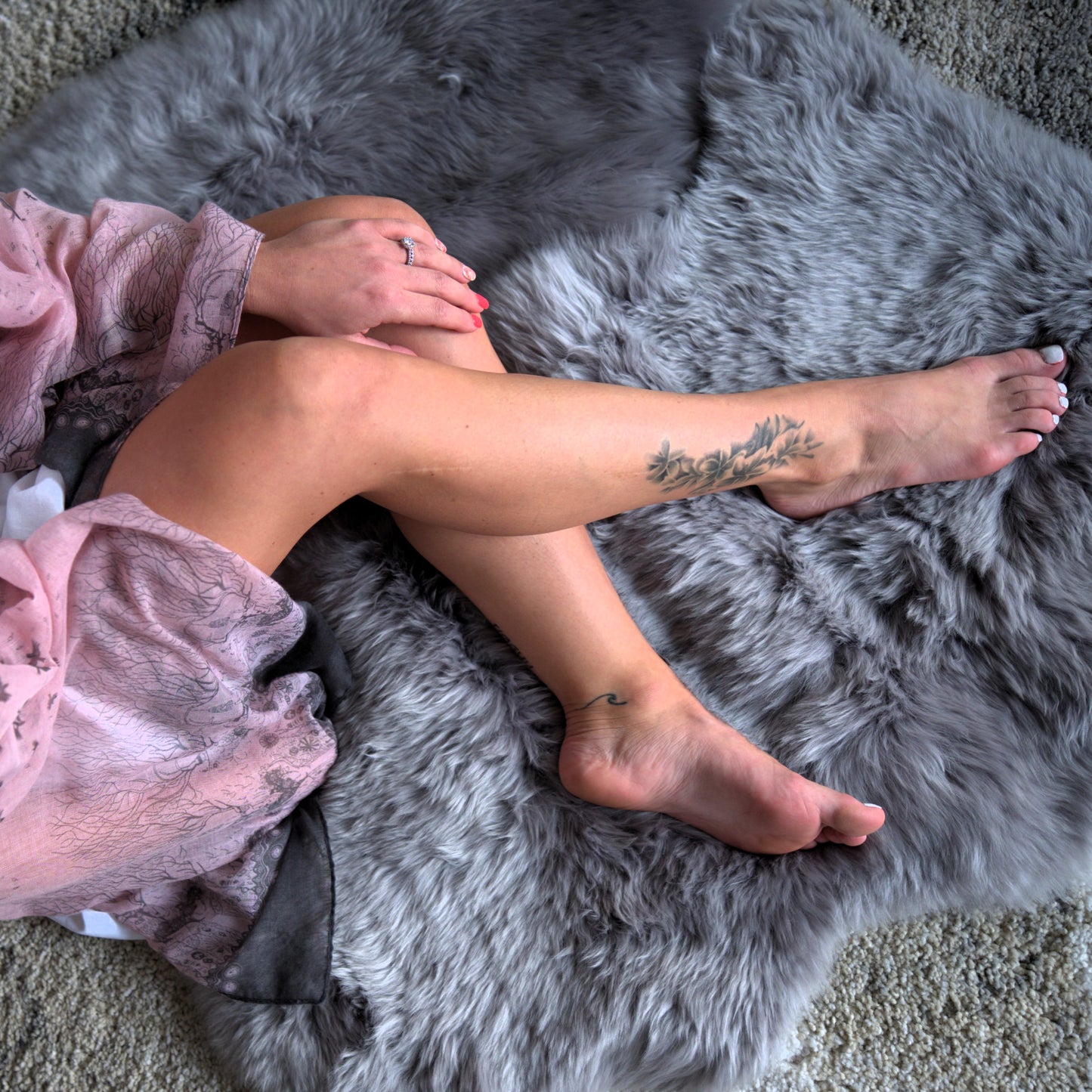 Long Wool Sheepskin | Light Grey