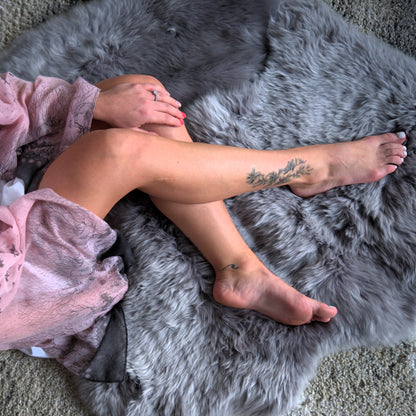 Long Wool Sheepskin | Light Grey