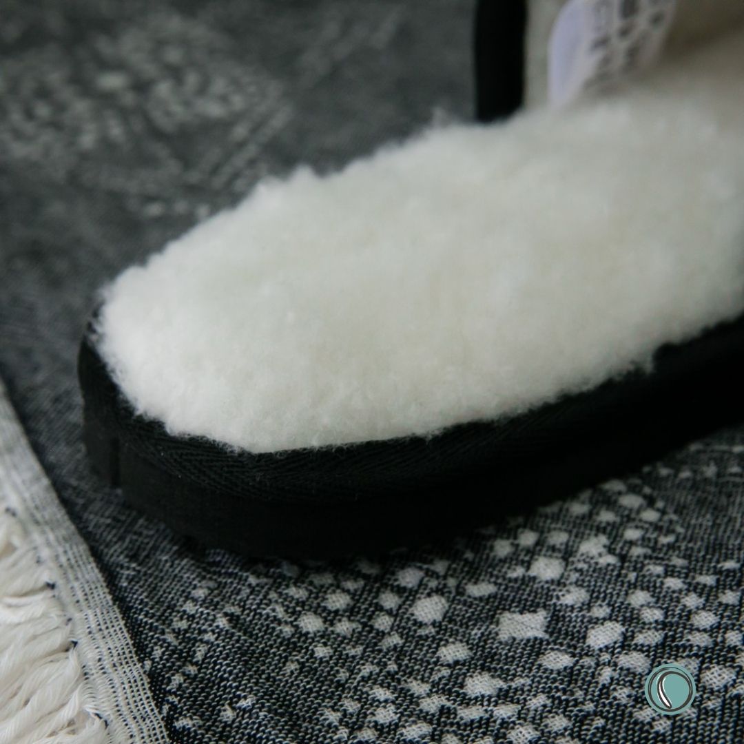 Mule Binding Collar Slippers | Slip-On | Black | Suede & Sheepskin