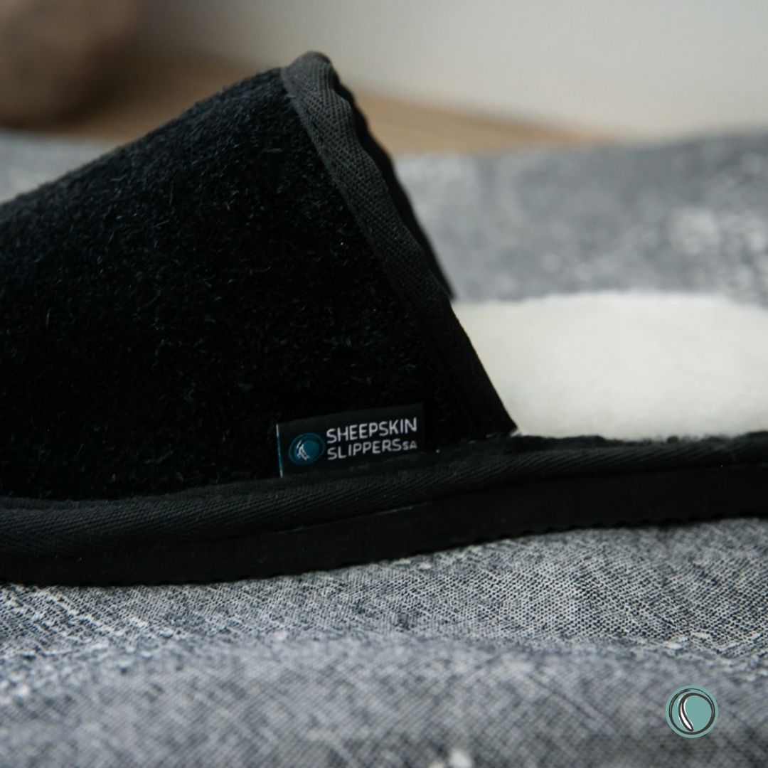 Mule Binding Collar Slippers | Slip-On | Black | Suede & Sheepskin