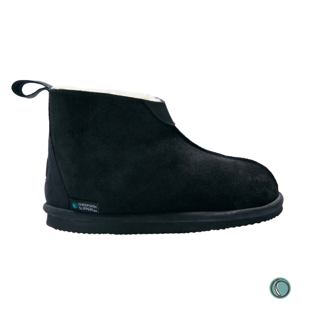 Shushu Ankle Boots | Black | Sheepskin & Suede