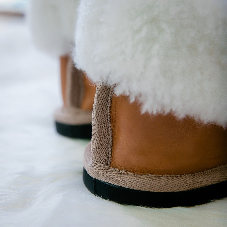 Cosy Shepherd | Toffee | Leather