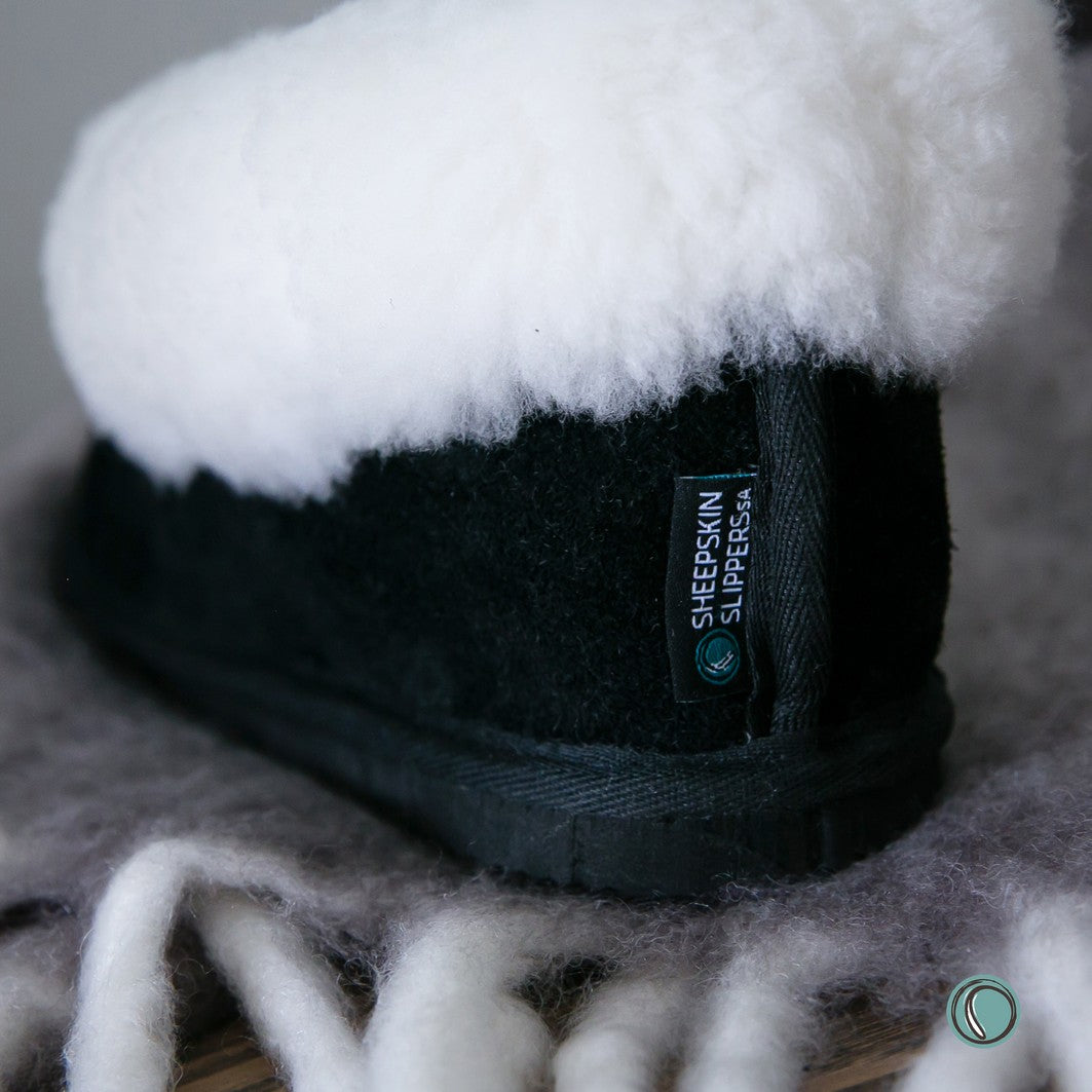 Cosy Shepherd Slippers | Black | Suede & Sheepskin