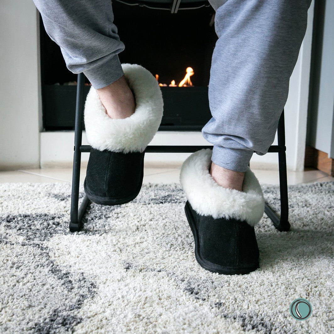 Cosy Shepherd Slippers | Black | Suede & Sheepskin