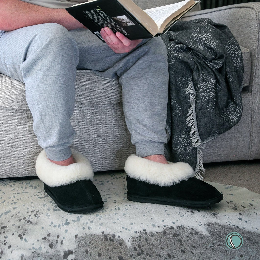 Cosy Shepherd Slippers | Black | Suede & Sheepskin