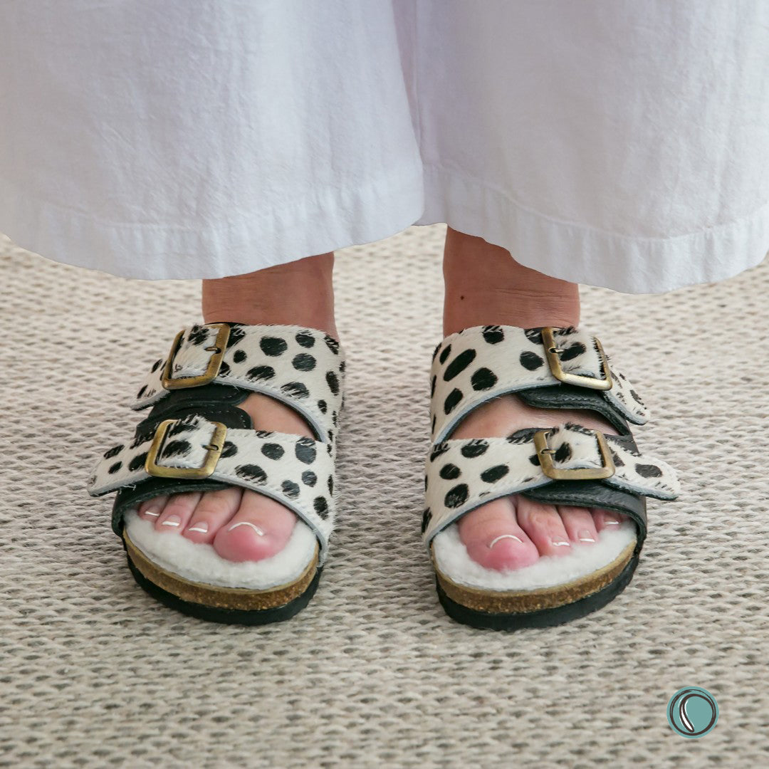 Sale | Size 6 | Flockie Sheepskin Cork Sandals | Slip-On | Polka Dots On White Leather