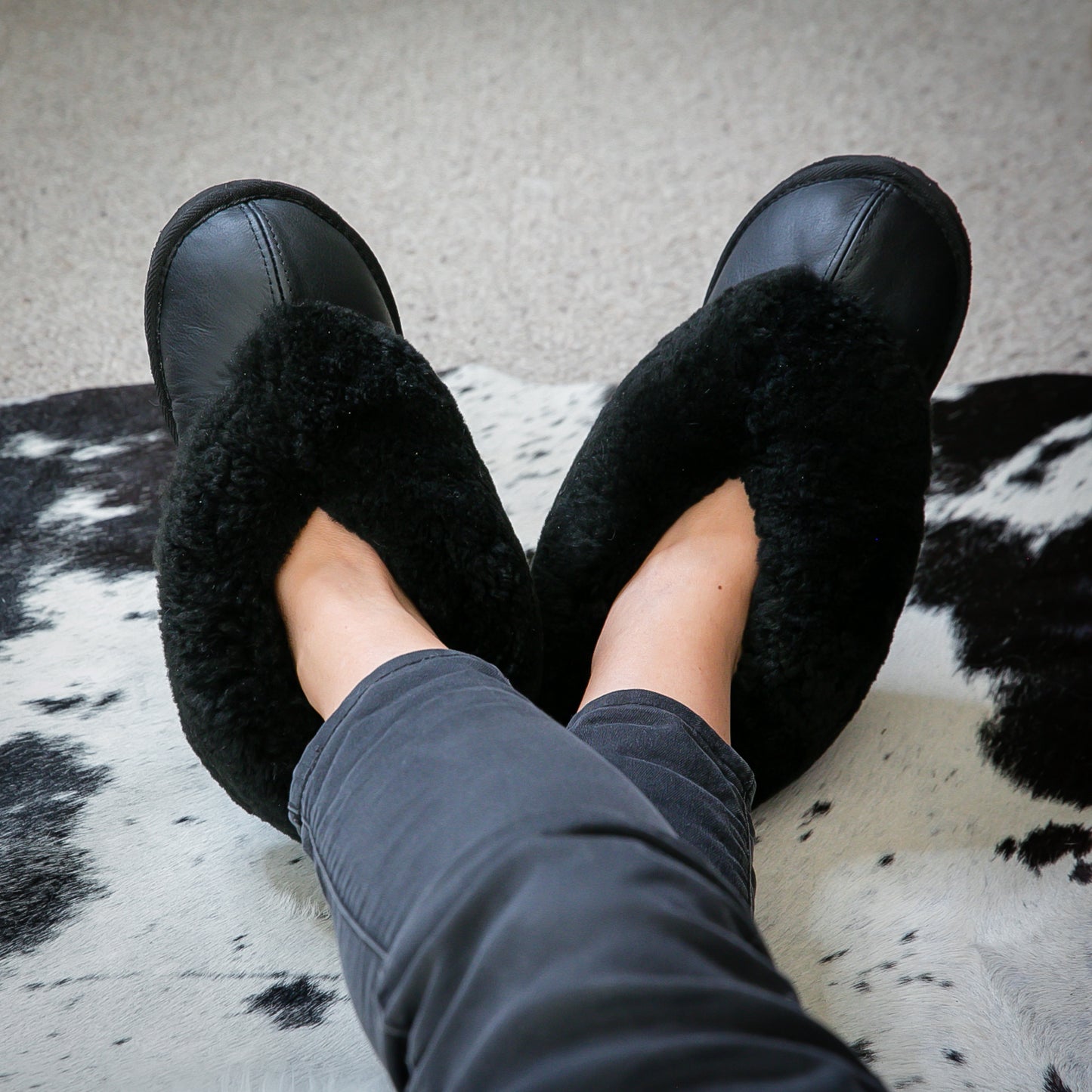 Cosy Shepherd | Black | Leather
