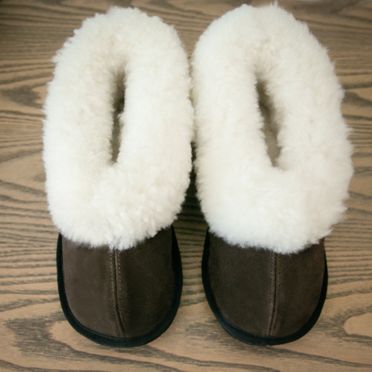 Cosy Shepherd Slippers | Chocolate | Suede & Sheepskin