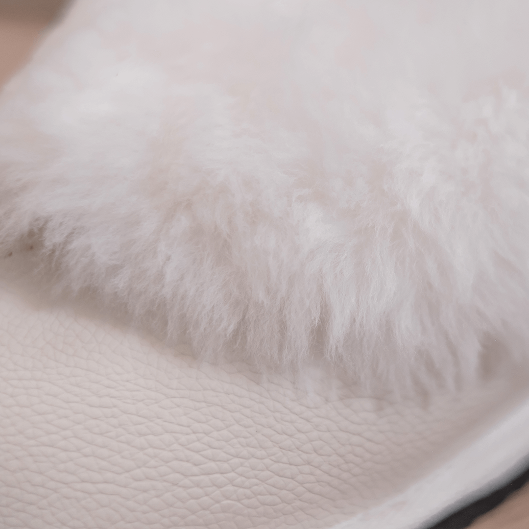 Cosy Shepherd | Ivory White | Leather