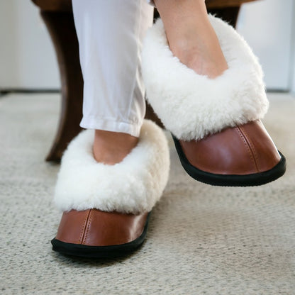 Cosy Shepherd | Gingerbread | Leather