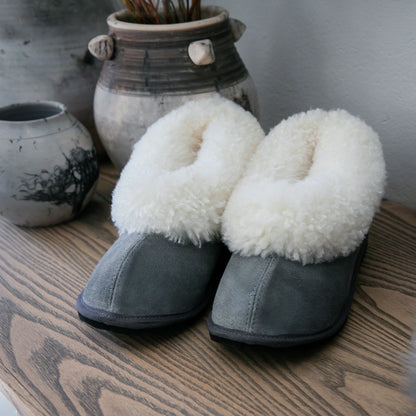 Cosy Shepherd | Charcoal | Suede