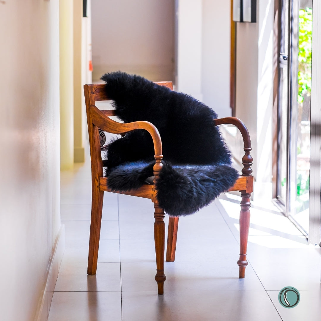 Long Wool Sheepskin | Black