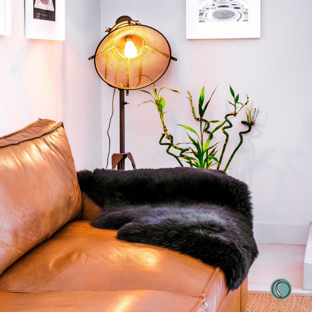 Long Wool Sheepskin | Black