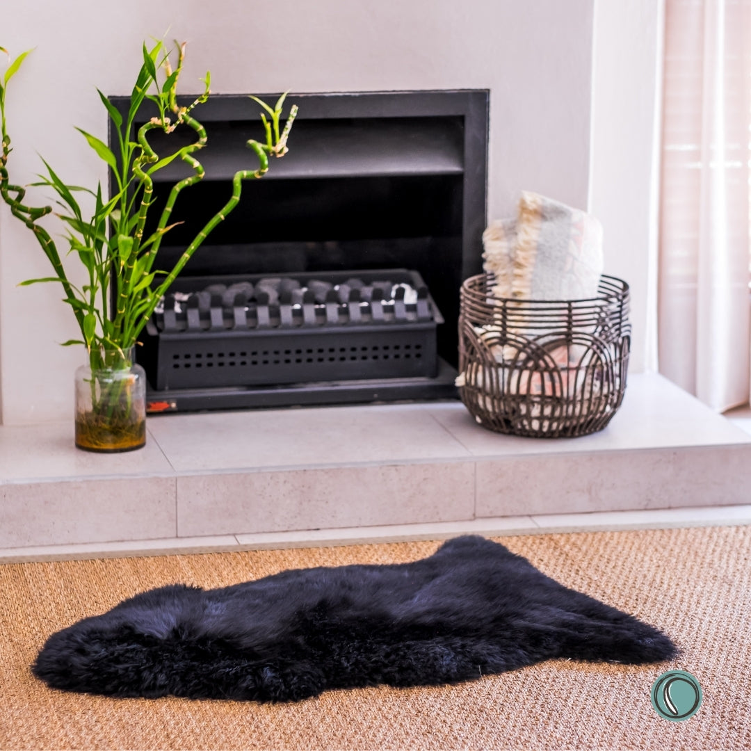 Long Wool Sheepskin | Black